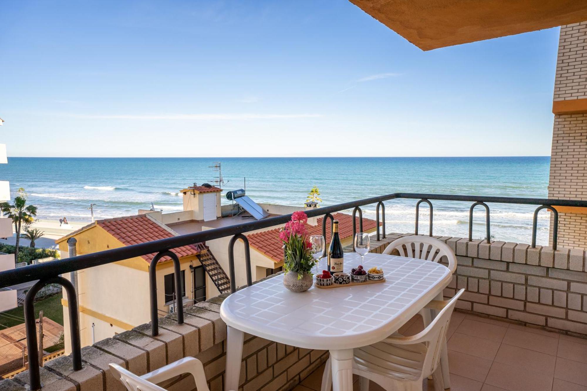 Bernat Vidaber Primera Linea Oropesa del Mar Exterior foto