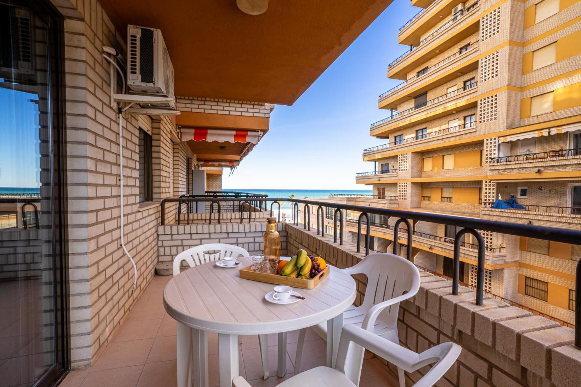 Bernat Vidaber Primera Linea Oropesa del Mar Exterior foto